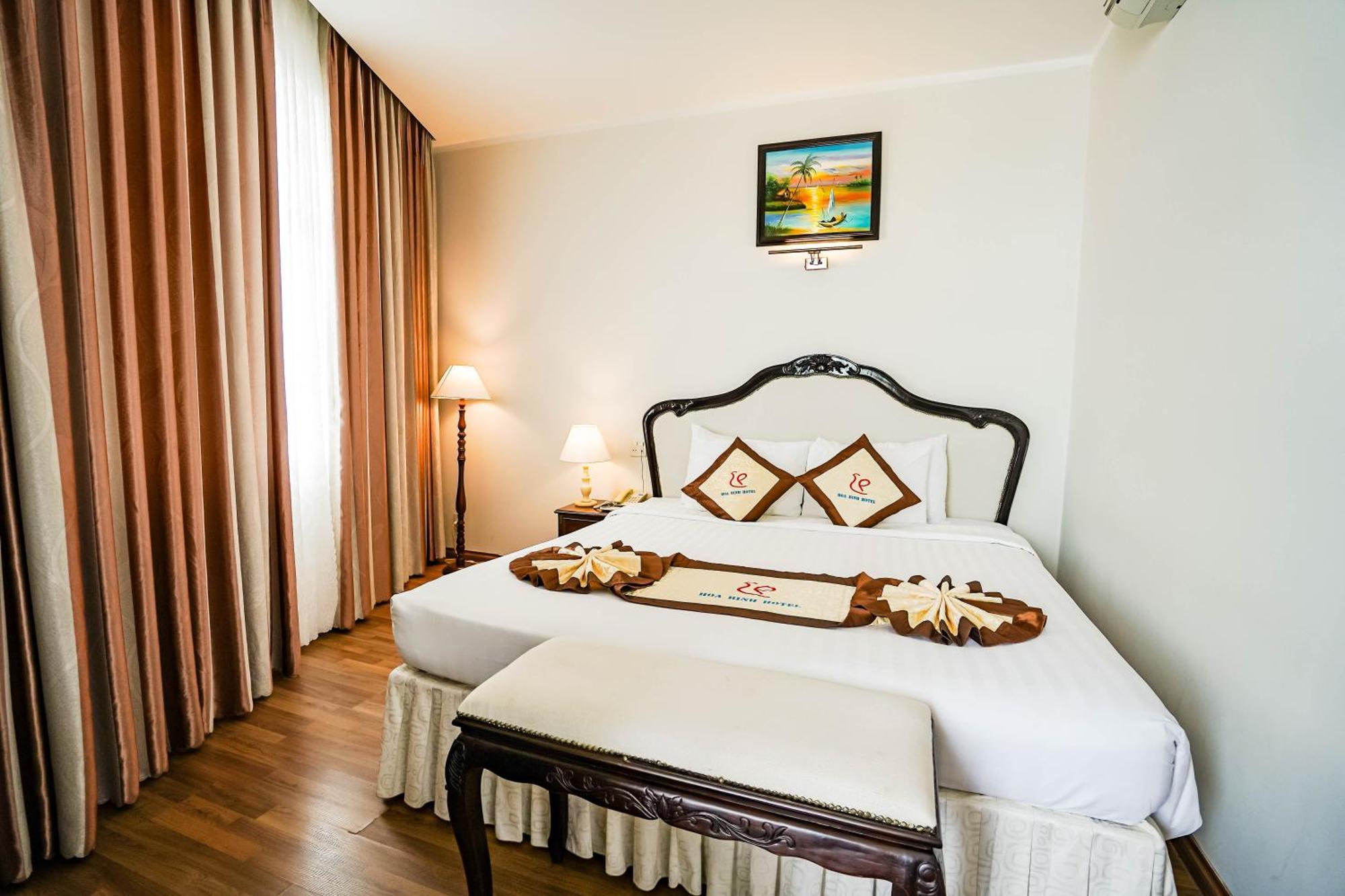 Hoa Binh 1 Hotel Long Xuyen Exterior photo