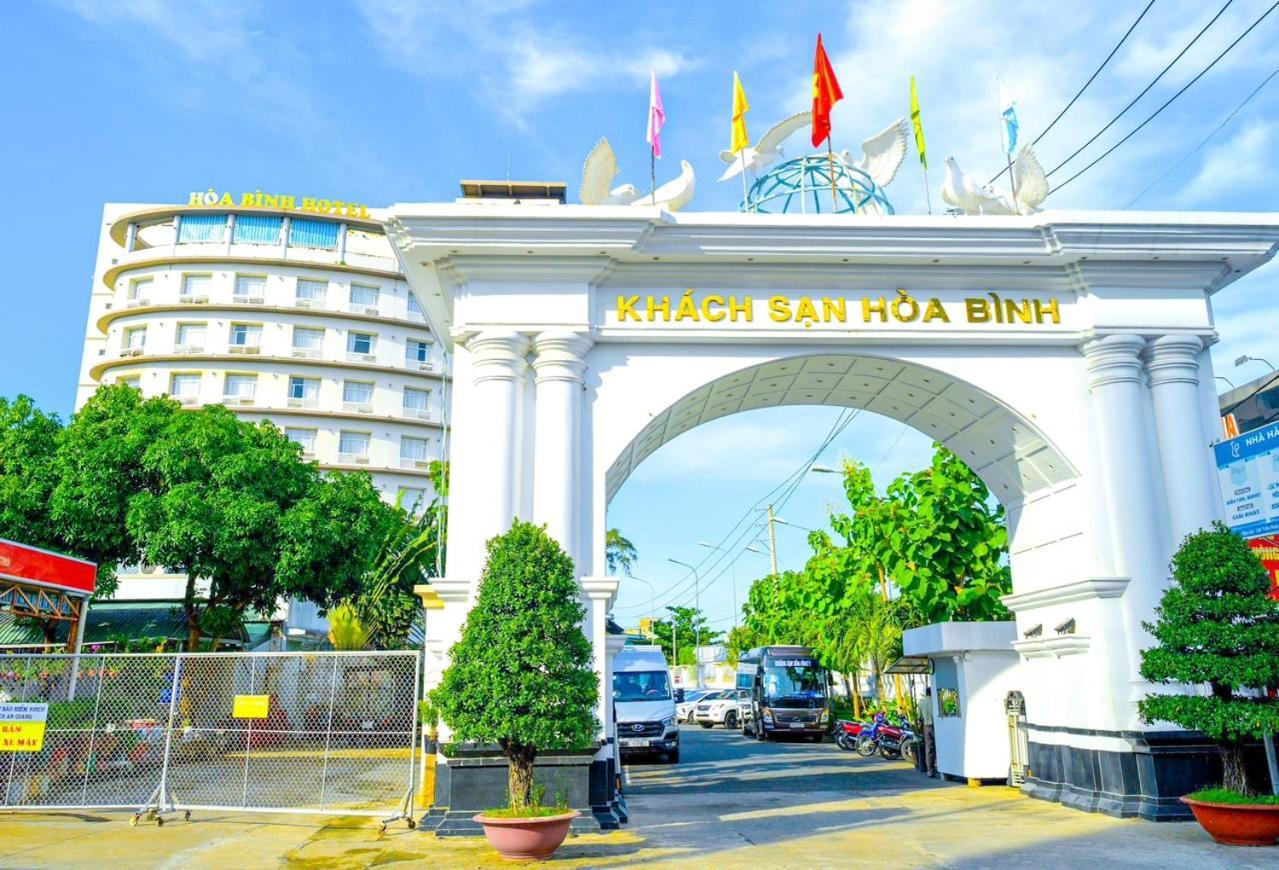 Hoa Binh 1 Hotel Long Xuyen Exterior photo
