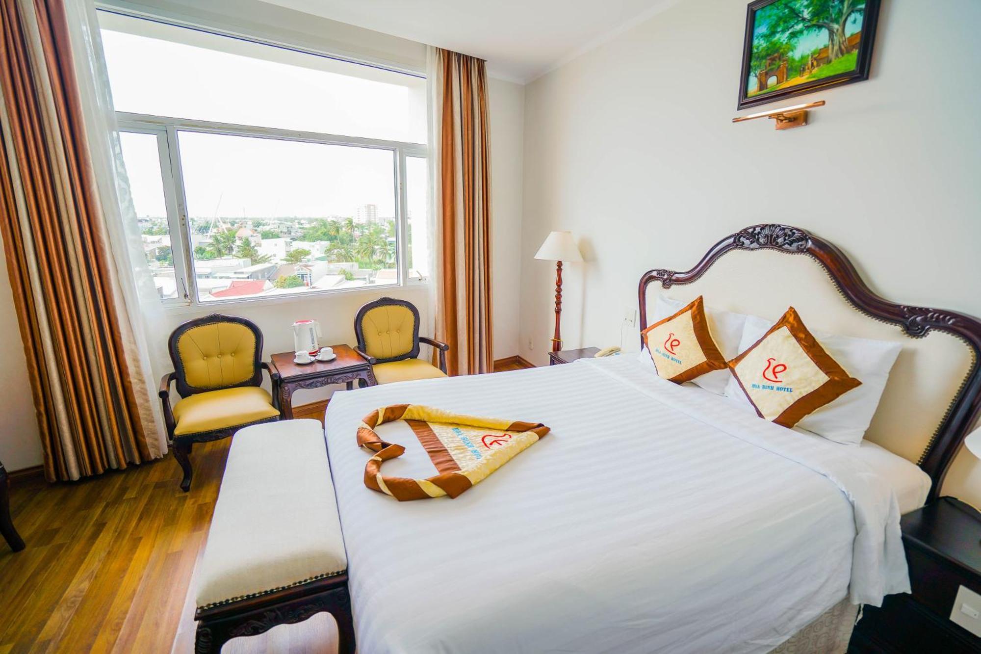 Hoa Binh 1 Hotel Long Xuyen Exterior photo